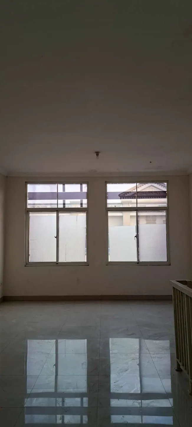 Dijual ruko 3 lantai dekat SPBU BP Grand Galaxy City bisa gandeng 2