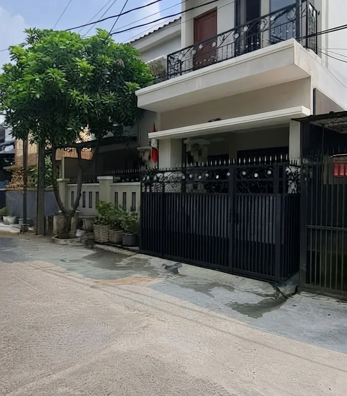 Rumah di Grand Galaxy City