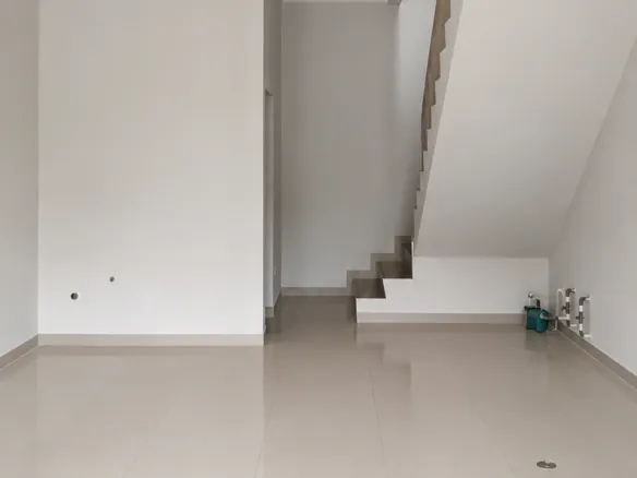 Ruko 3 lantai siap pakai di belakang Mal Grand Galaxy Park Bekasi