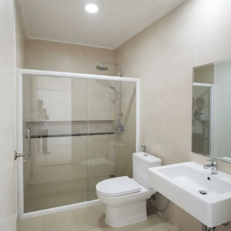 Jual cepat rumah SHM 2 kamar tidur di Grand Galaxy City bisa KPR
