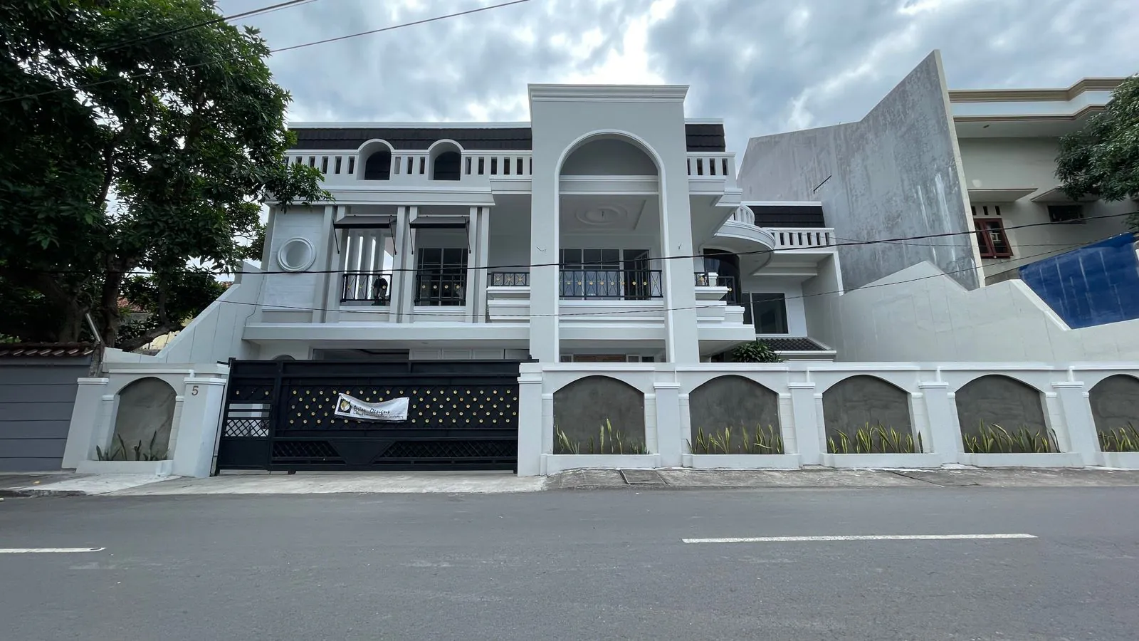 Rumah di Bali
