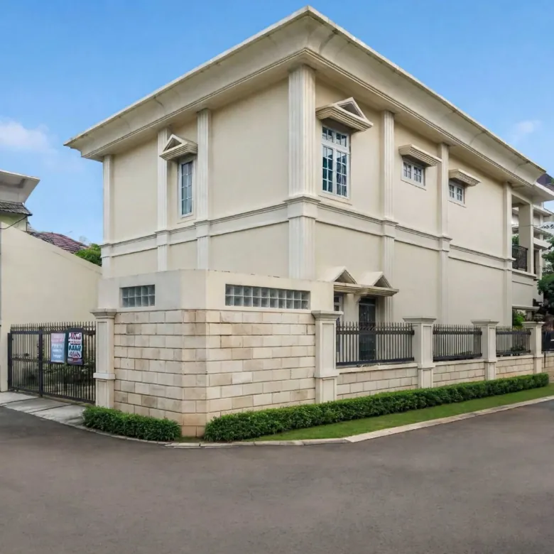 Rumah cantik 3 lantai di Perum Permata Purwomartani Sleman