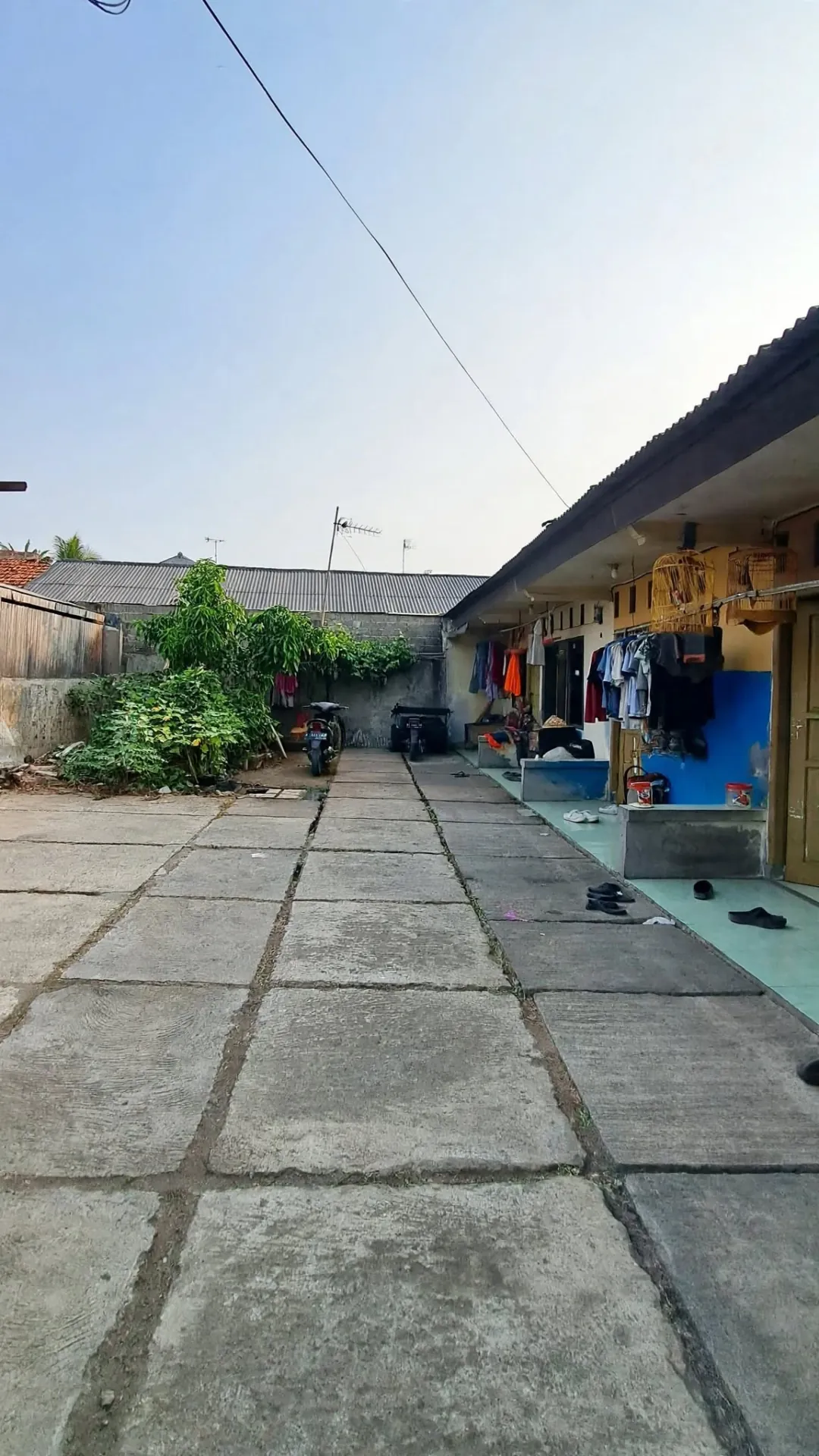 Jual kontrakkan 8 pintu full Jakasampurna Bekasi seharga tanahnya saja